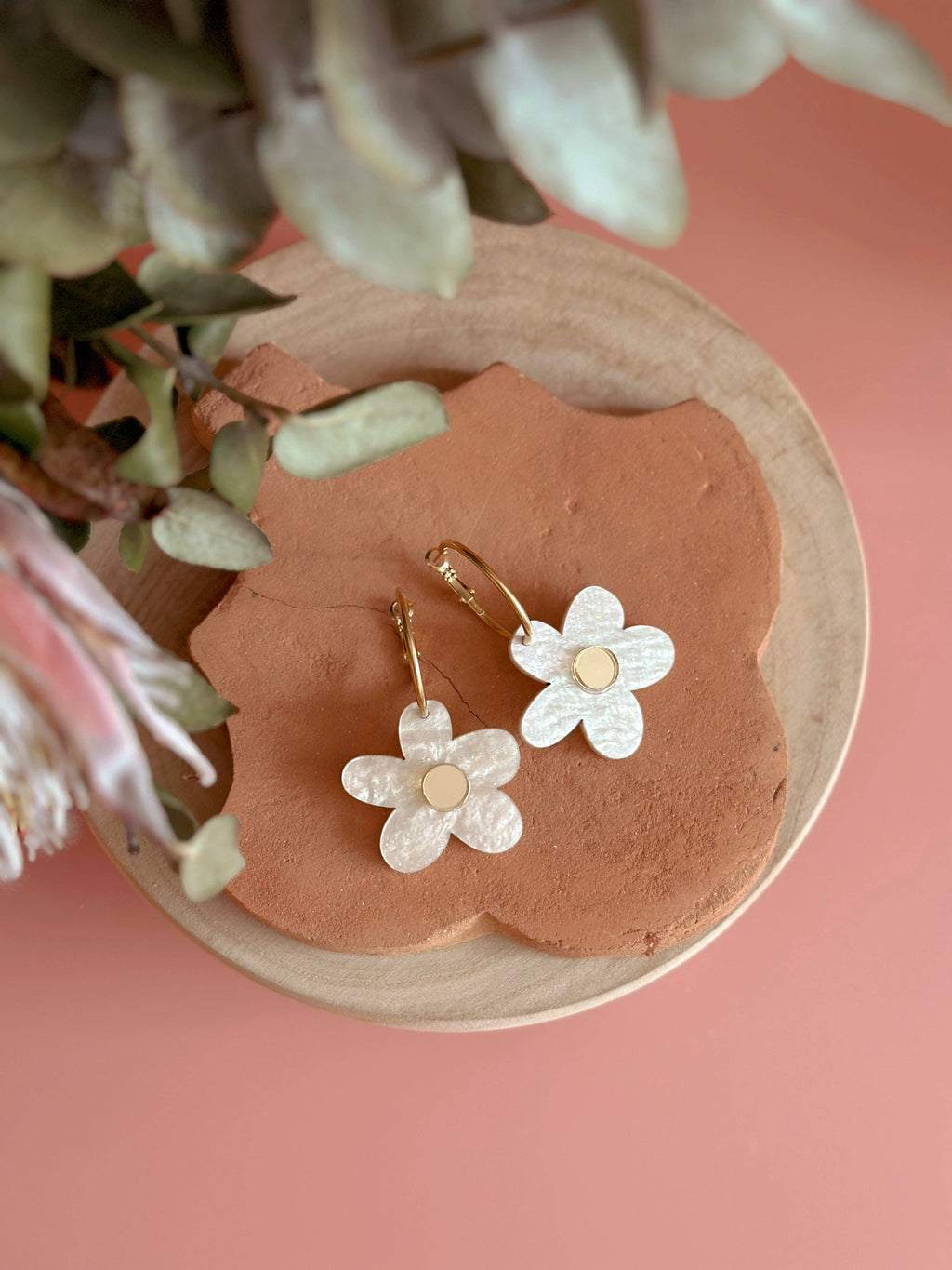 Bella Hoops | Cream Swirl + Gold