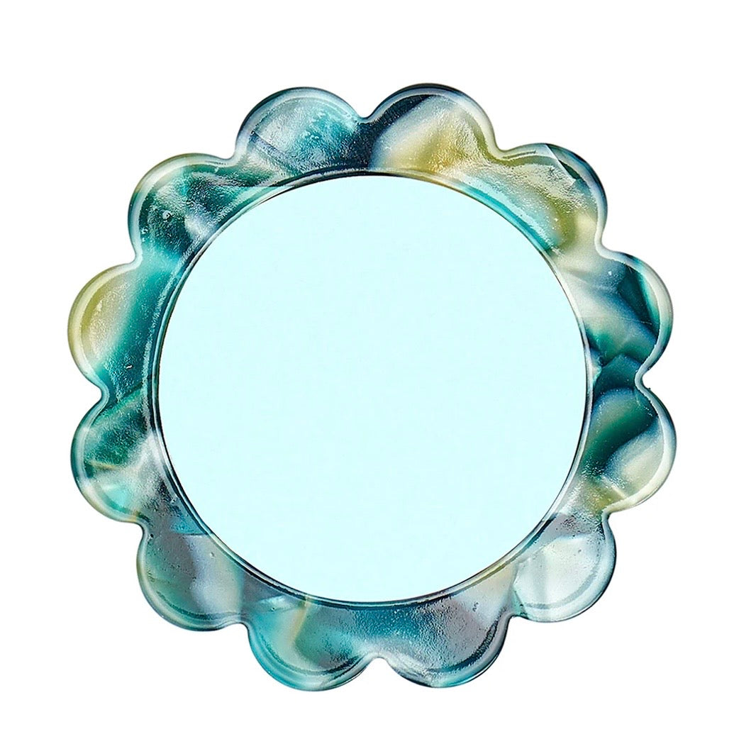 Tamed Purse Mirror