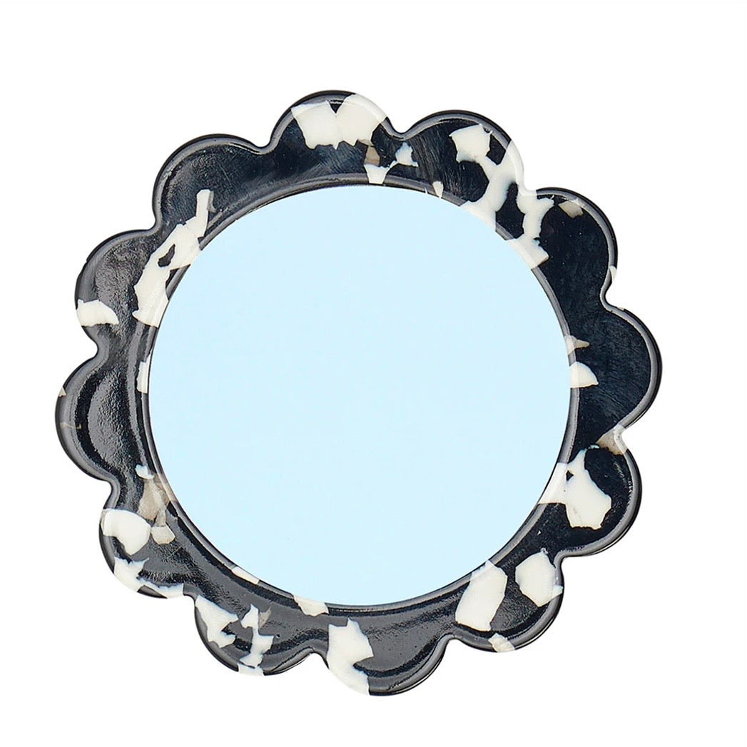Tamed Purse Mirror